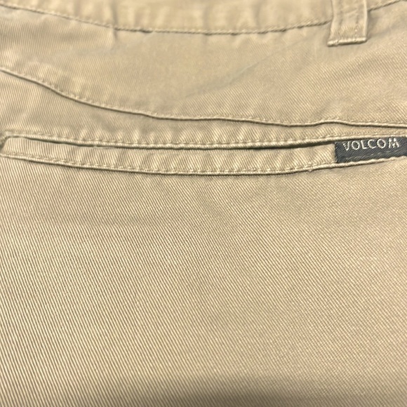 VOLCOM 🩳 Men's Beige shorts - Picture 5 of 7